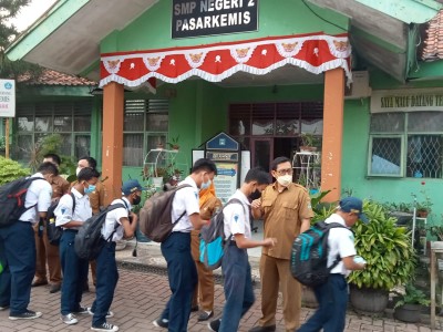 PENYAMBUTAN SISWA