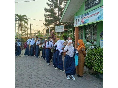 PENYAMBUTAN SISWA