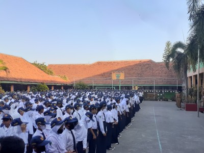 UPACARA PENGIBARAN BENDERA MERAH PUTIH